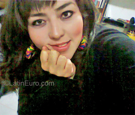 Date this sultry Mexico girl Clara from Mexico City MX555