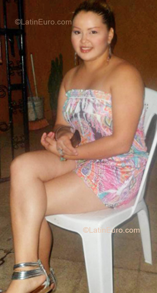 Date this athletic Nicaragua girl Heydi from Managua NI80