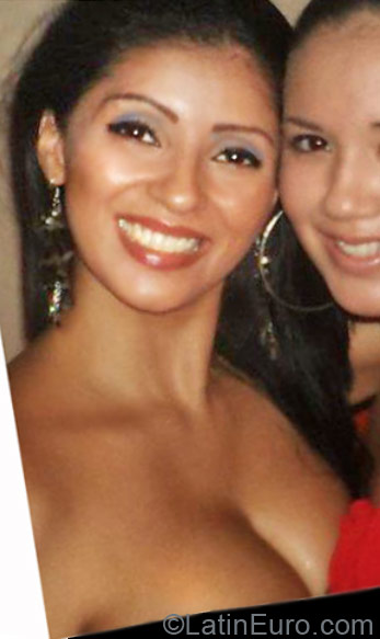 Date this foxy Costa Rica girl Laura from San Jose CR210