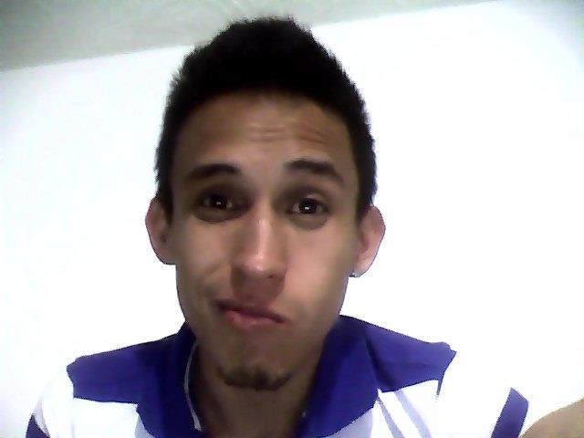 Date this nice looking Colombia man JHONNY from Bogota CO9926