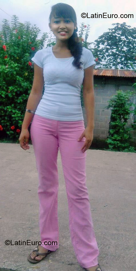 Date this stunning Honduras girl Eni from La Ceiba HN656