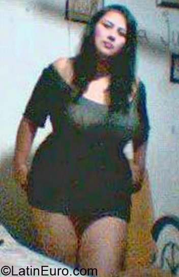 Date this funny Colombia girl Lali from Bogota CO10369