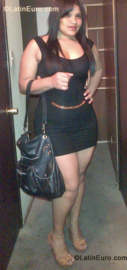 Date this good-looking Chile girl Alexandra from Iquique CL65