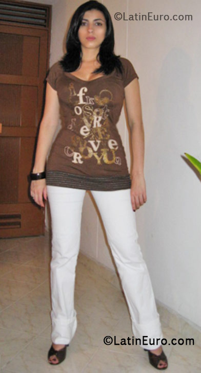 Date this cute Colombia girl Luz from Medellin CO10386