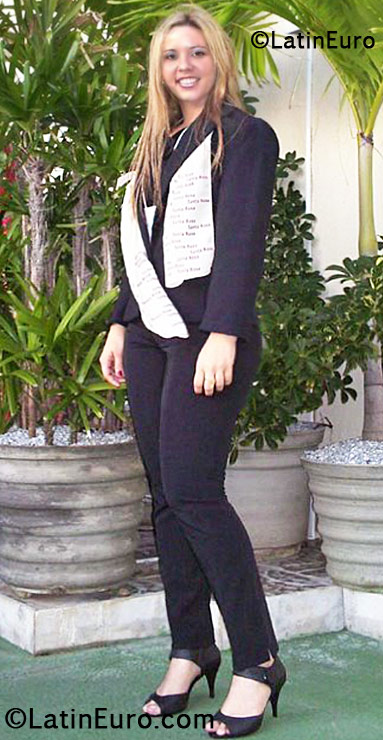 Date this beautiful Brazil girl Carla from Belem BR6700