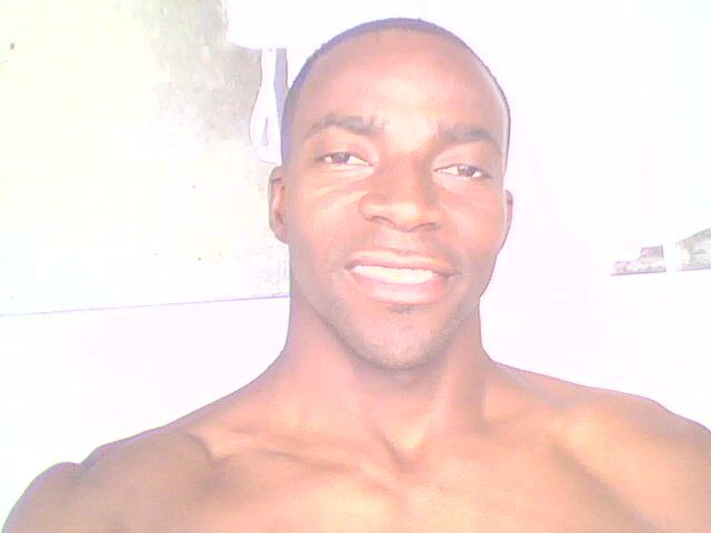 Date this funny Colombia man Yancarlos garib from Cali CO11081