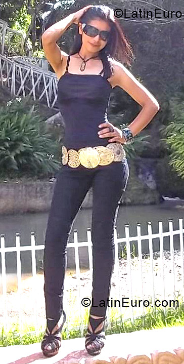Date this georgeous Honduras girl Gloria Sol from San Pedro Sula HN761