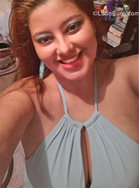 Date this nice looking Honduras girl Rosario from Tegucigalpa HN797
