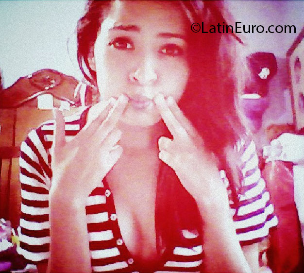 Date this delightful Mexico girl Aleesh from Saltillo MX811