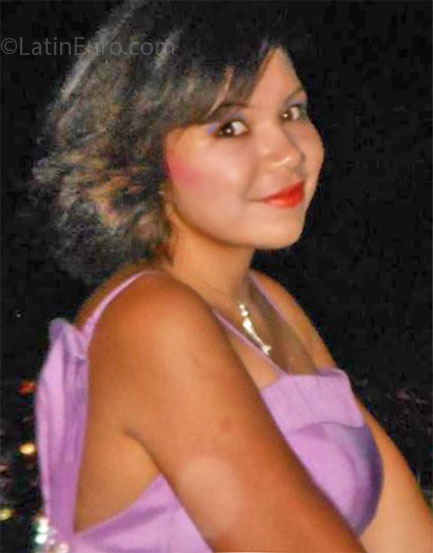 Date this beautiful Mexico girl Stefani from Morelia MX862