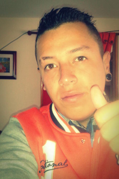 Date this attractive Colombia man Cristian from Bogota CO12193