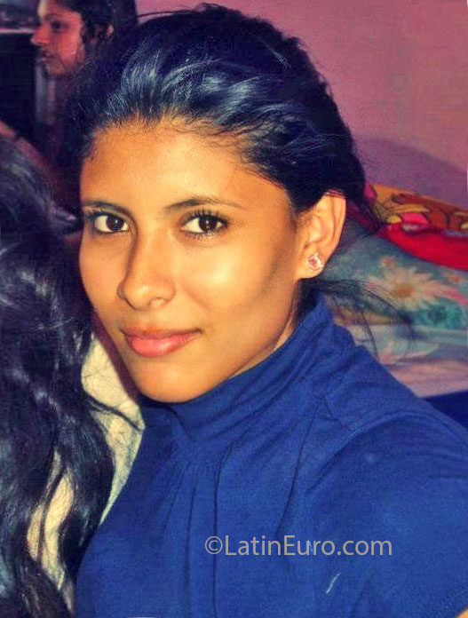 Date this sultry Honduras girl Fabiola77 from Cortes HN804