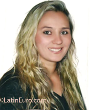 Date this fun Brazil girl Gleisekely from Brasilia BR7518