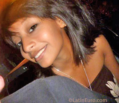 Date this athletic Nicaragua girl Valeria from Masaya NI146