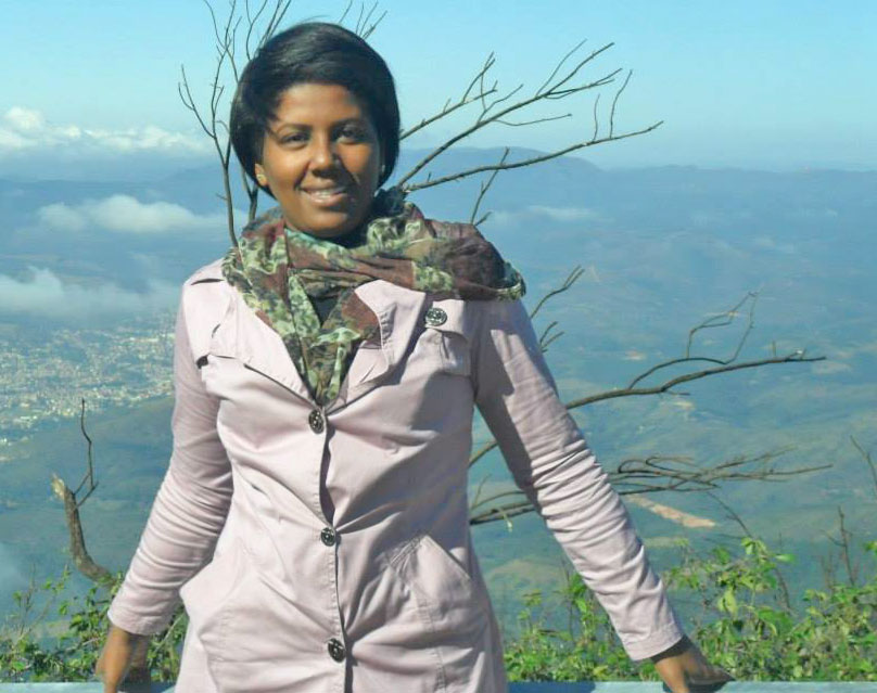 Date this delightful Brazil girl Regiane from Belo Horizonte BR8257