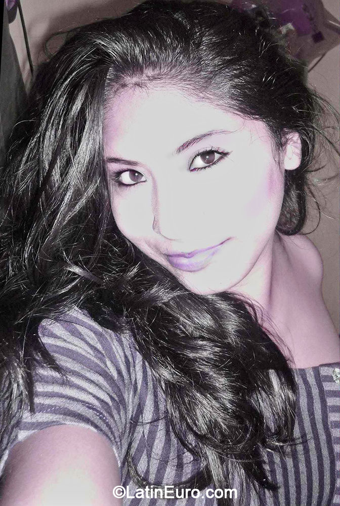 Date this tall Peru girl Maricruz from Lima PE849
