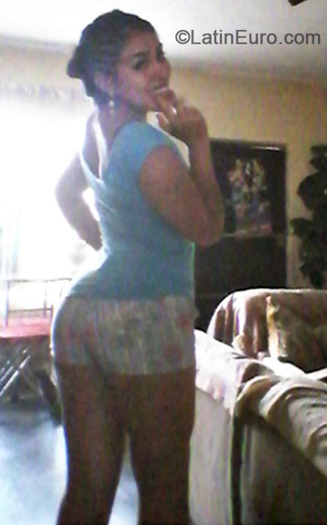 Date this charming Peru girl Kiara from Lima PE911