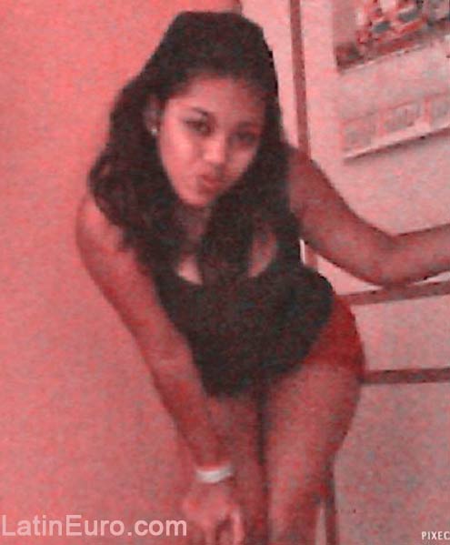 Date this athletic Peru girl Fernanda from Lima PE925