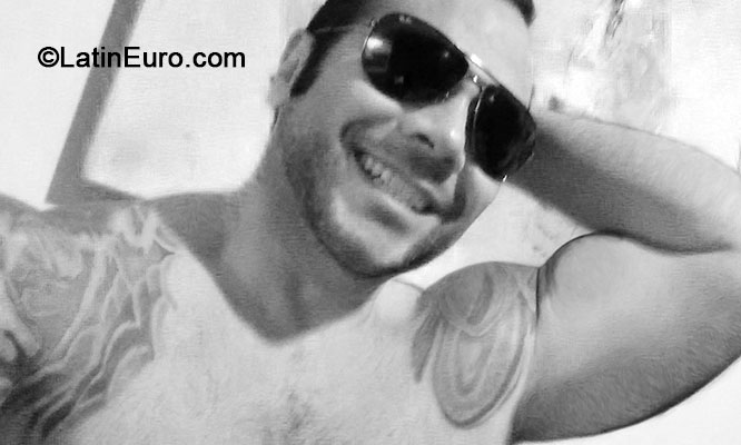 Date this lovely Brazil man Igor from Sao Paulo BR8680
