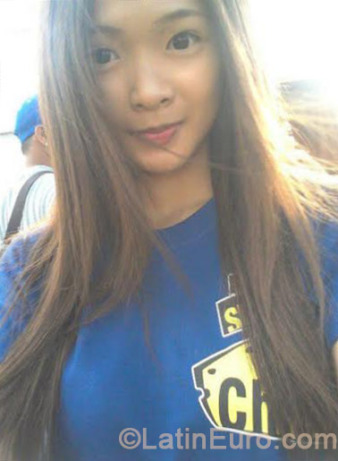 Date this happy Philippines girl Princess from Manila PH645