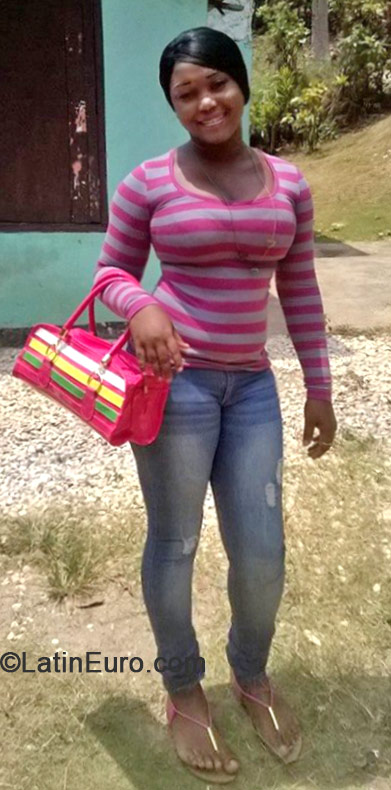 Date this tall Jamaica girl Dana from Kingston JM2637