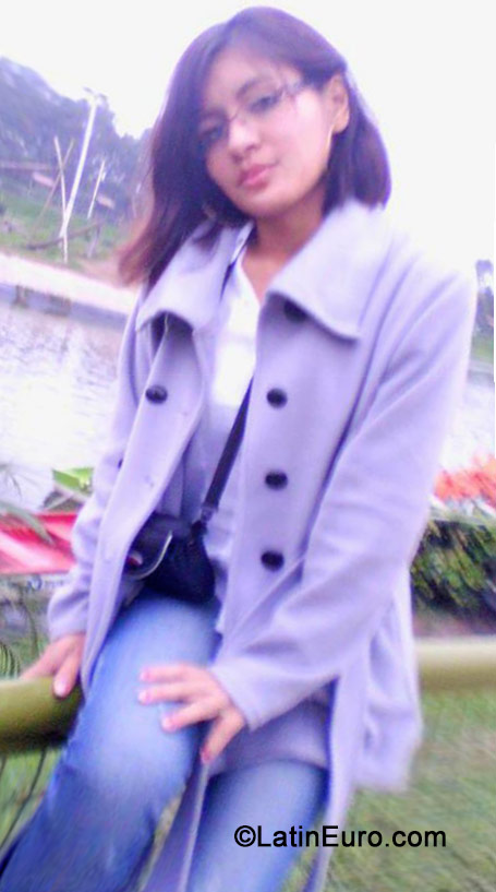 Date this lovely Peru girl Yoisi from Lima PE986