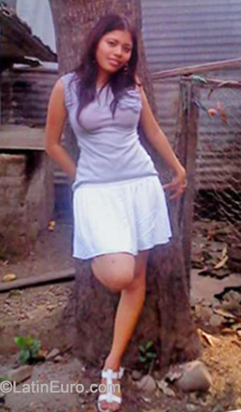 Date this happy Mexico girl Beatriz from Tapachula MX1291