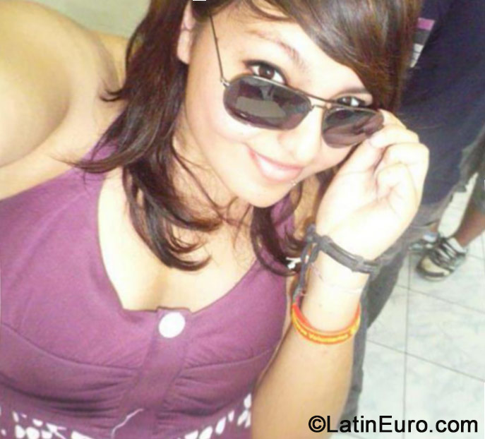 Date this nice looking Peru girl Stefanni from Huanuco PE999