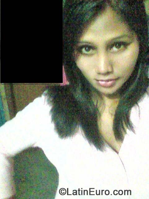Date this delightful Philippines girl Noemi from Manila PH669
