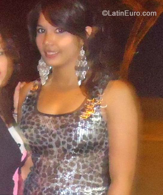 Date this athletic Honduras girl Roxana from Comayagua HN1217