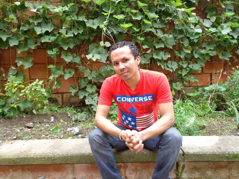 Date this georgeous Colombia man Vctor from Medellin CO16199