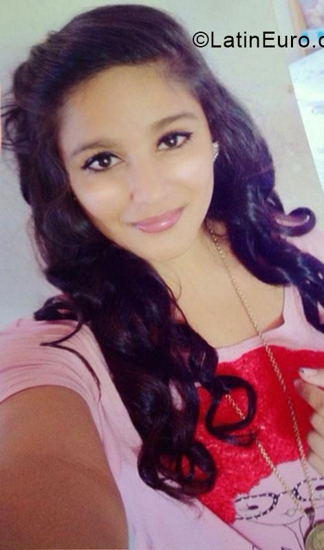 Date this charming Honduras girl Marina from Trujillo HN1351