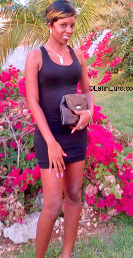 Date this charming Jamaica girl Shinell from Montego Bay JM1931