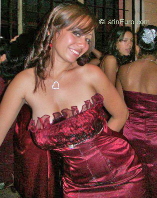 Date this tall Honduras girl Delmis from Tegucigalpa HN1486