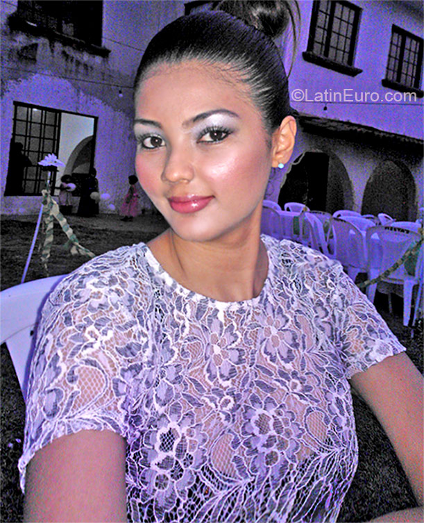 Date this athletic Honduras girl Ingrid from El Progreso HN1490