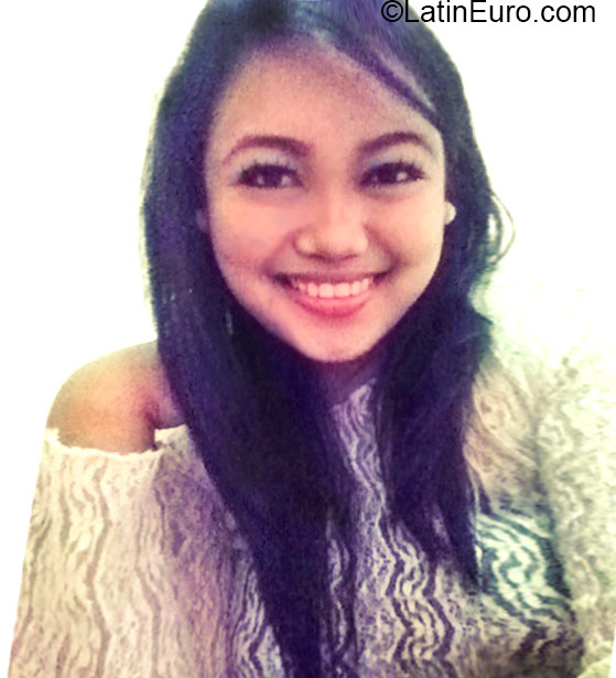 Date this hard body Philippines girl Jodi from Manila PH788