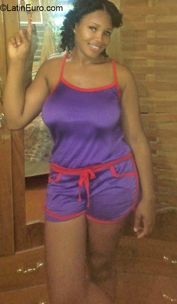 Date this pretty Jamaica girl Octavia from Montego bay JM2081