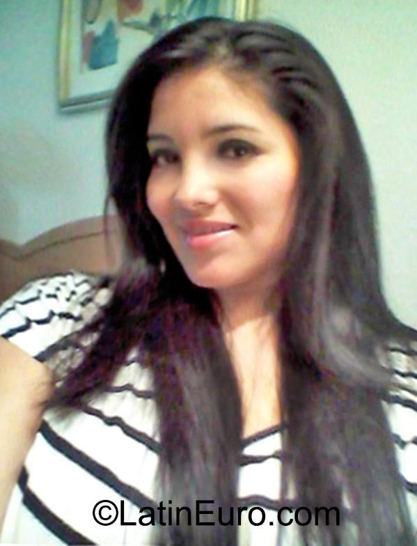 Date this pretty Mexico girl Martha from Matamoros MX1445