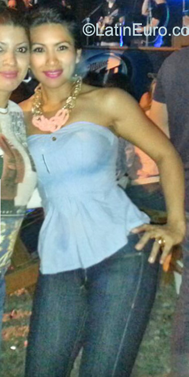 Date this young Honduras girl Flavia from san pedro sula HN1691