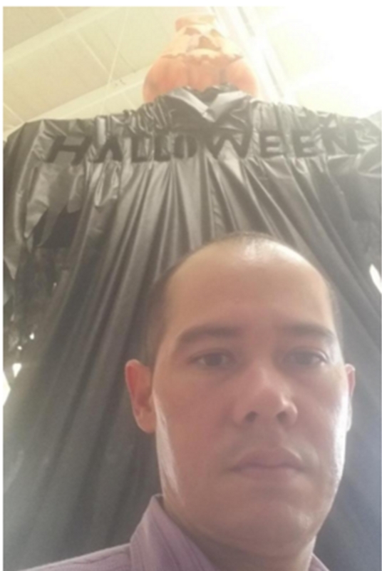 Date this good-looking Colombia man Roberto tapias from Barranquilla CO18080