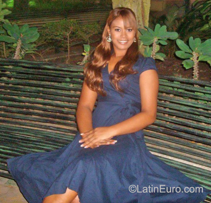 Date this cute Dominican Republic girl Debora from Higuey DO23393