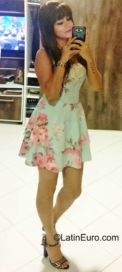 Date this charming Brazil girl Luiroia from Belem BR9466
