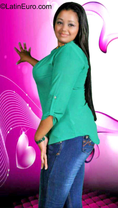 Date this young Honduras girl Nataly from El Progreso HN1749