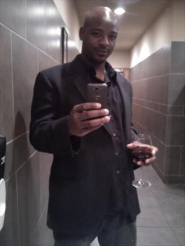 Date this beautiful Colombia man Mike from Bogota CO18153