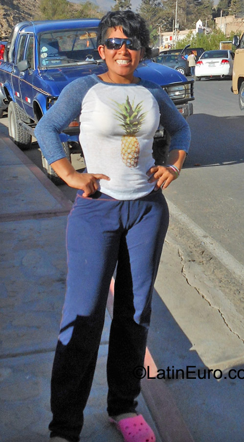 Date this funny Peru girl Maritza from Tacna PE1073