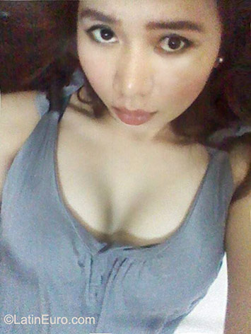 Date this cute Philippines girl Crish from Balanga PH826