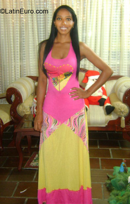 Date this cute Colombia girl Mariana from Cali CO30169