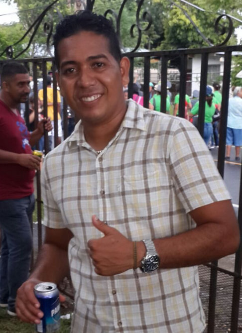 Date this delightful Panama man Bolivar from Panama City PA755