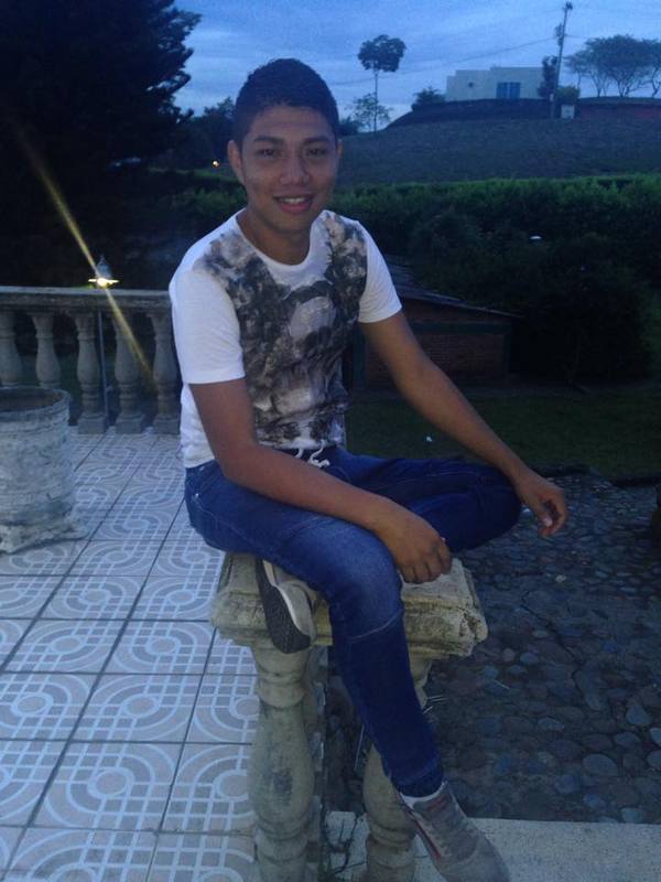 Date this good-looking Colombia man Carlos Eduardo from Cali CO18292