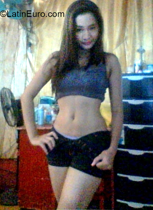 Date this happy Philippines girl Grace from Tacloban PH846